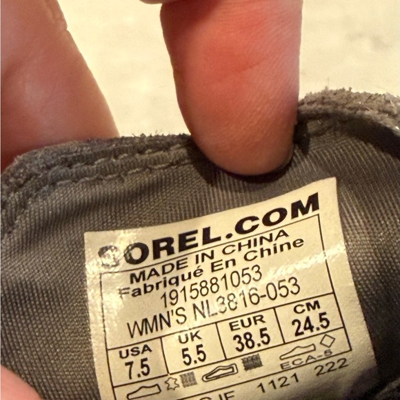 Sorel Evie Chelsea Boots in Quarry - Picture 6 of 6